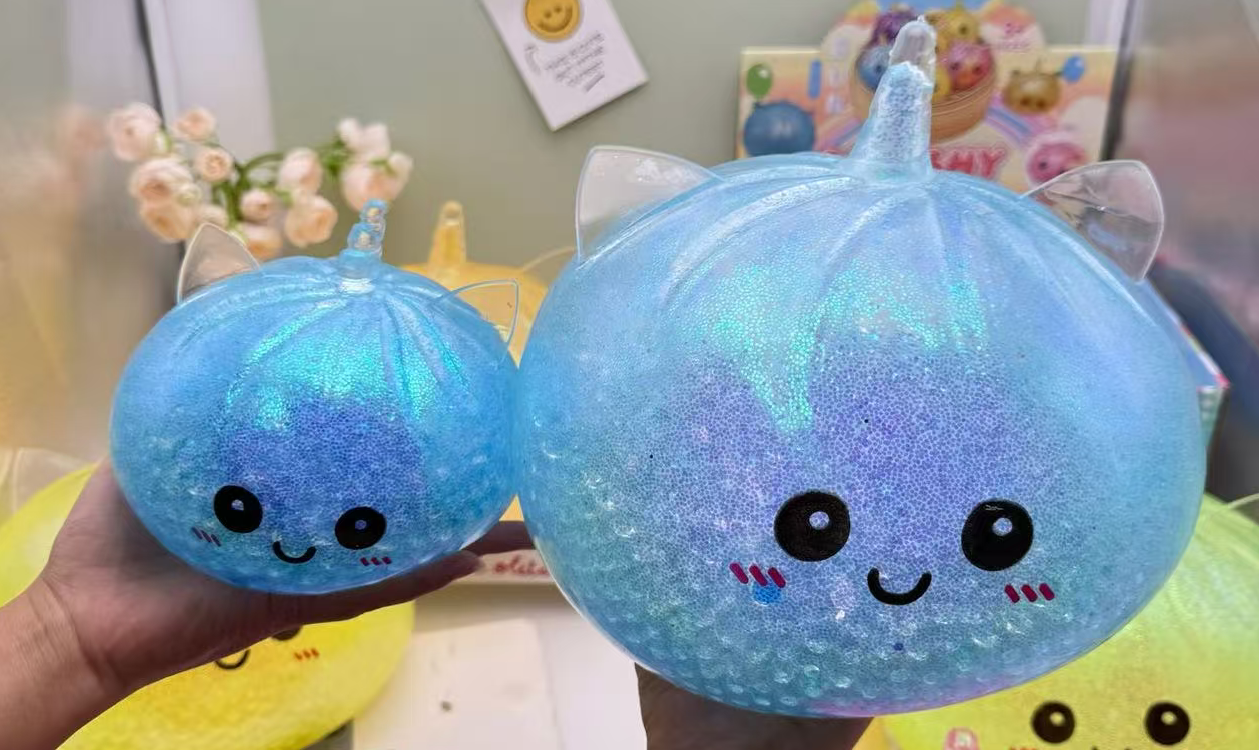 Standard and jumbo squishy toy sizes for retail assortment planning